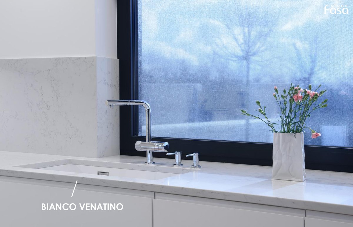 FasaStone's tweet image. #BIANCOVENATINO
Through the hustle and bustle, the warm kitchen in household could always be the comfort place
#Bianco #quartzcountertop #quartzsurface #quartzstone #kitchen #quartztop #quartzslab
fasastone.com