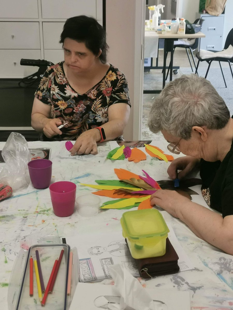 Muntsy's tweet media