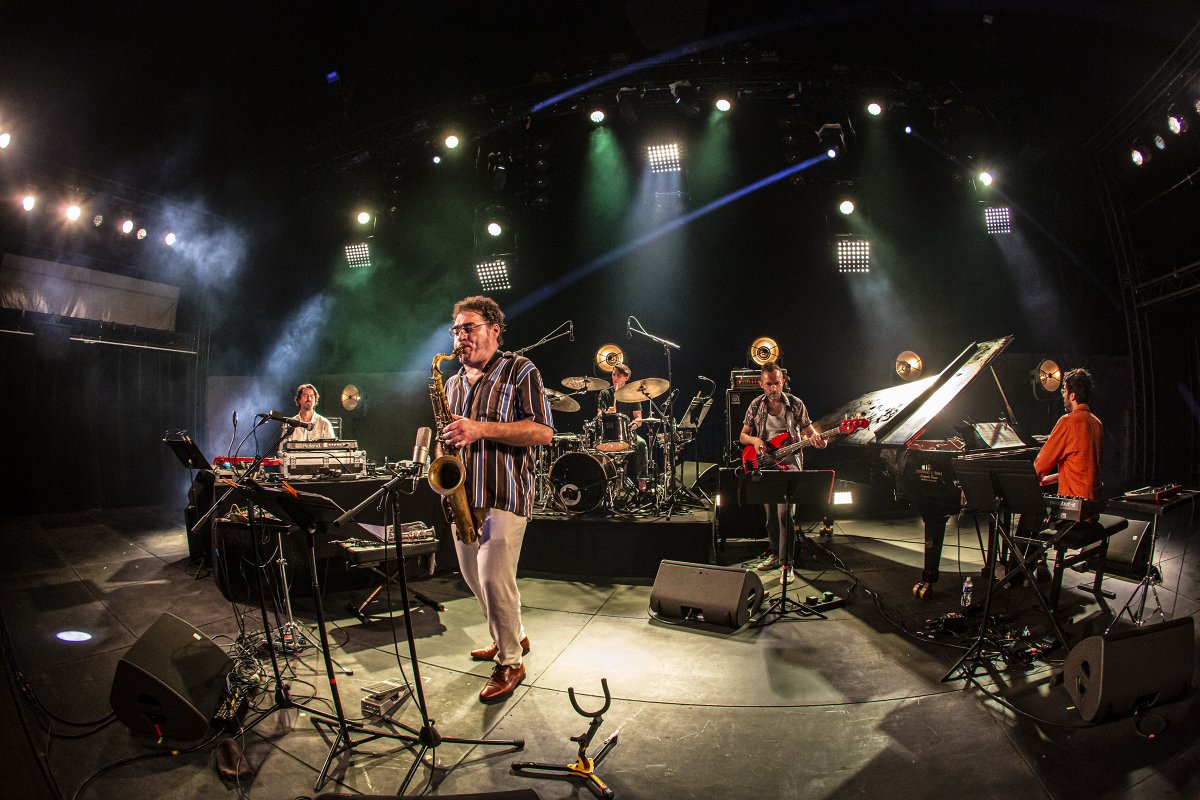 Day 5 <a href="/JazzASete/">Jazz à Sète</a> with <a href="/izofitzroymusic/">Izo FitzRoy</a>, <a href="/robinmckelle/">Robin McKelle</a> and the amazing <a href="/julienlourau/">julien lourau</a>⭐️⭐️⭐️