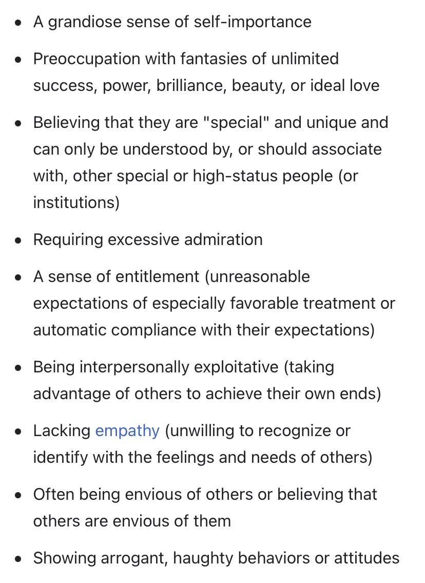 LogicMicroscope's tweet image. Petition to rename Narcissistic Personality Disorder as the Andrew Tate disorder.