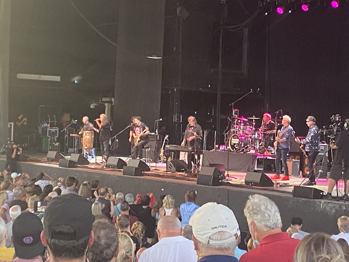 TobiasVaughn's tweet photo. Hey #flyervault! Thanks for treating me to the “not-legally-the-guess-who” Bachman & Cummings show tonight. https://t.co/wLxWy0iDMV