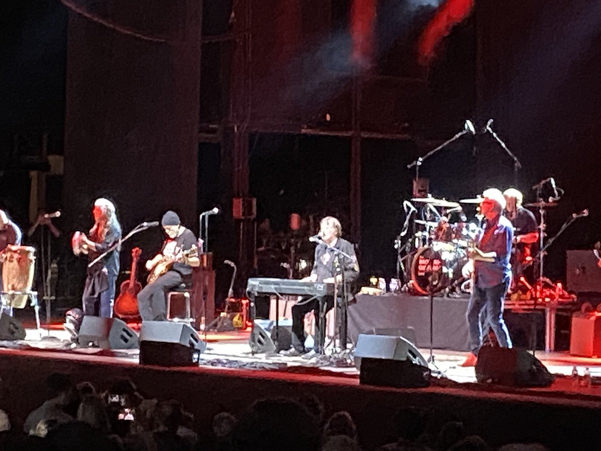 TobiasVaughn's tweet photo. Hey #flyervault! Thanks for treating me to the “not-legally-the-guess-who” Bachman & Cummings show tonight. https://t.co/wLxWy0iDMV