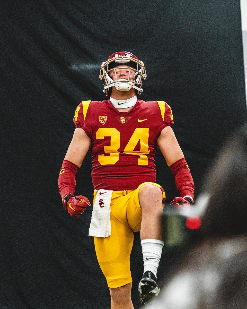 uscfb's tweet photo. that’s a wrap on day 1 of media week ✌️🎬 https://t.co/iPVodtRkPr