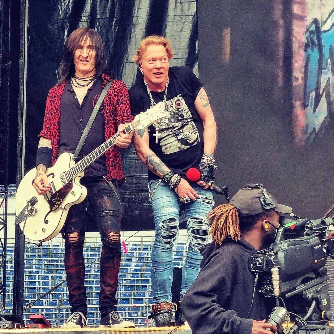 #HappyWednesday <a href="/gg_delord/">G. DELORD Author 📖🖋️🦇🎸</a> @MarkClarkster <a href="/JanaArdan/">YANAH A!❤️♠️♦️♣️</a> <a href="/HurmeKaisa/">Kaisa Hurme</a> <a href="/gunnergirl411/">Suzy Bailey</a> <a href="/1973Kasia/">kasia_1973 🇵🇱 🔫 🌹</a> <a href="/gunnarssonmker1/">KERSTIN Gunnarsson</a> <a href="/JeanGrouleff/">Jean Grouleff</a> <a href="/Irina_gnr1510/">🖤 𝓘𝓡𝓐 🖤</a> <a href="/IReckon5/">Bonnie💋</a> <a href="/LauraFr06610595/">Laura Freeman</a> <a href="/wolfpacksande/">Laura</a> <a href="/Kaxlcharlie/">𝔎𝔞𝔵𝔩 ℭ𝔥𝔞𝔯𝔩𝔦𝔢 ®️🇵🇹 🫧🪩</a> <a href="/VeronicaChamo16/">Veronica GNR 🇦🇷</a> <a href="/ManiniCristina/">Cristina Manini</a> <a href="/lemcqueen40/">Shelley Mcqueen </a> <a href="/BrielleLeBlanc7/">Brielle LeBlanc👼🏼</a> <a href="/Jo_Lloyd8/">Jo Lloyd</a> <a href="/guns_brasil/">Guns N' Roses Brasil</a>