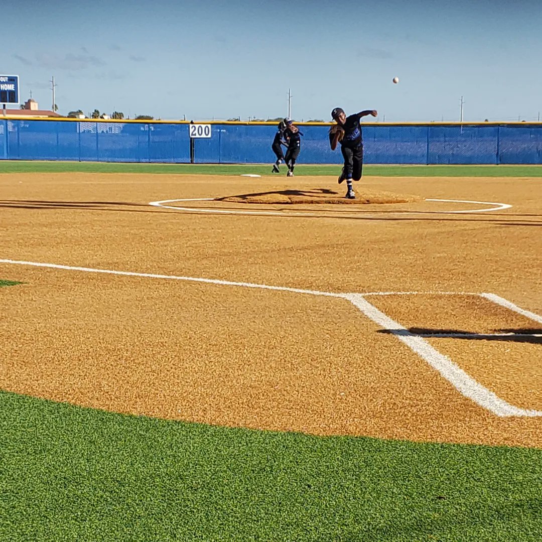 BiancaAKA18's tweet image. We took a road trip to Portland, Texas to watch my favorite baseball player play ball in the NCS World Series! We finished 3rd place this year! I'm still a super proud mom! Way to go Storm! ⚾️💙 #roadtrip #baseballgames #bucketlist @hearnehusky #HuskiesLEAD