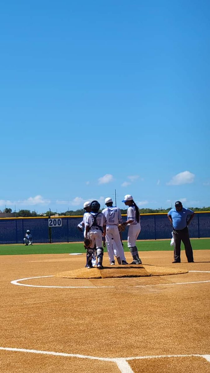 BiancaAKA18's tweet image. We took a road trip to Portland, Texas to watch my favorite baseball player play ball in the NCS World Series! We finished 3rd place this year! I'm still a super proud mom! Way to go Storm! ⚾️💙 #roadtrip #baseballgames #bucketlist @hearnehusky #HuskiesLEAD