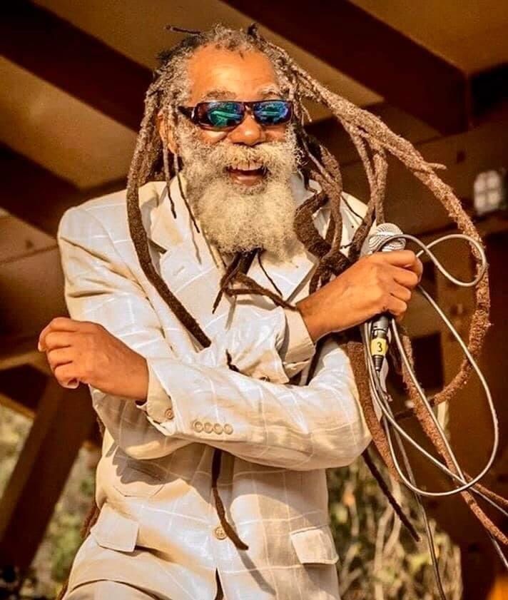 JAH LOVE YOU SHALOM RASTAFARAI H.I.M ❤️💛💚 tweet media