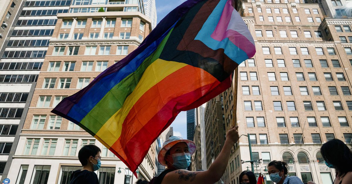 Bill to protect gay marriage rights gets enough votes to pass U.S. House reut.rs/3yLSPBO