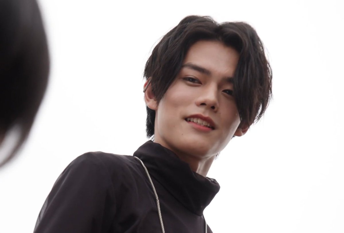 JUSTIFAIZ_'s tweet photo. How To Salvage A Character: Daiji/Kagero analysis 
A Kamen Rider Revice Thread🧵 https://t.co/83iM3pMvJo