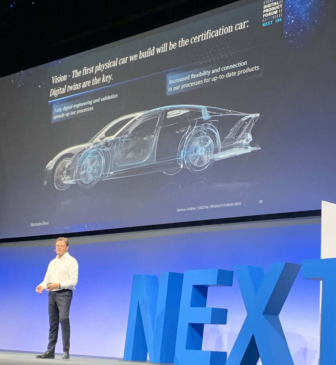 Vision des CTO #MarkusSchaefer von <a href="/MercedesBenzAG/">Mercedes Benz</a>: Erstes physisches Fahrzeug erst zur Zertifizierung. Da leisten wir von #NEXT gerne unseren Beitrag dazu mit S!TA 😉. #DPF2022