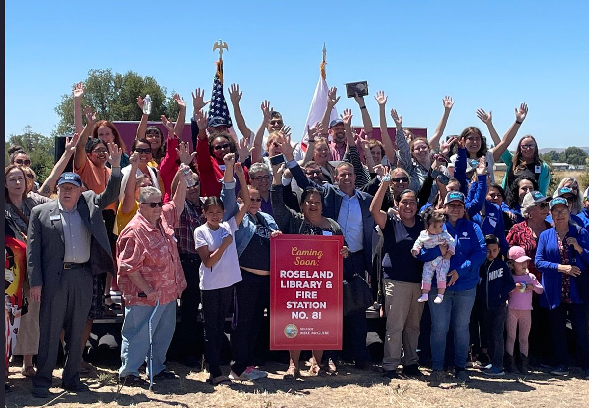 SuptRico's tweet photo. ¡Mil gracias! @ilike_mike 4 today's terrific funding announcement = $10M for new Roseland Library &amp; Fire Station. Even mom &amp; tía had to take part! Looking forward to the ongoing collaboration: @CityofSantaRosa @SantaRosaFire @sonomalibrary #RoselandFuerte 💪🏽 #JuntosAdelanteRPS https://t.co/f6ea8s2ivR