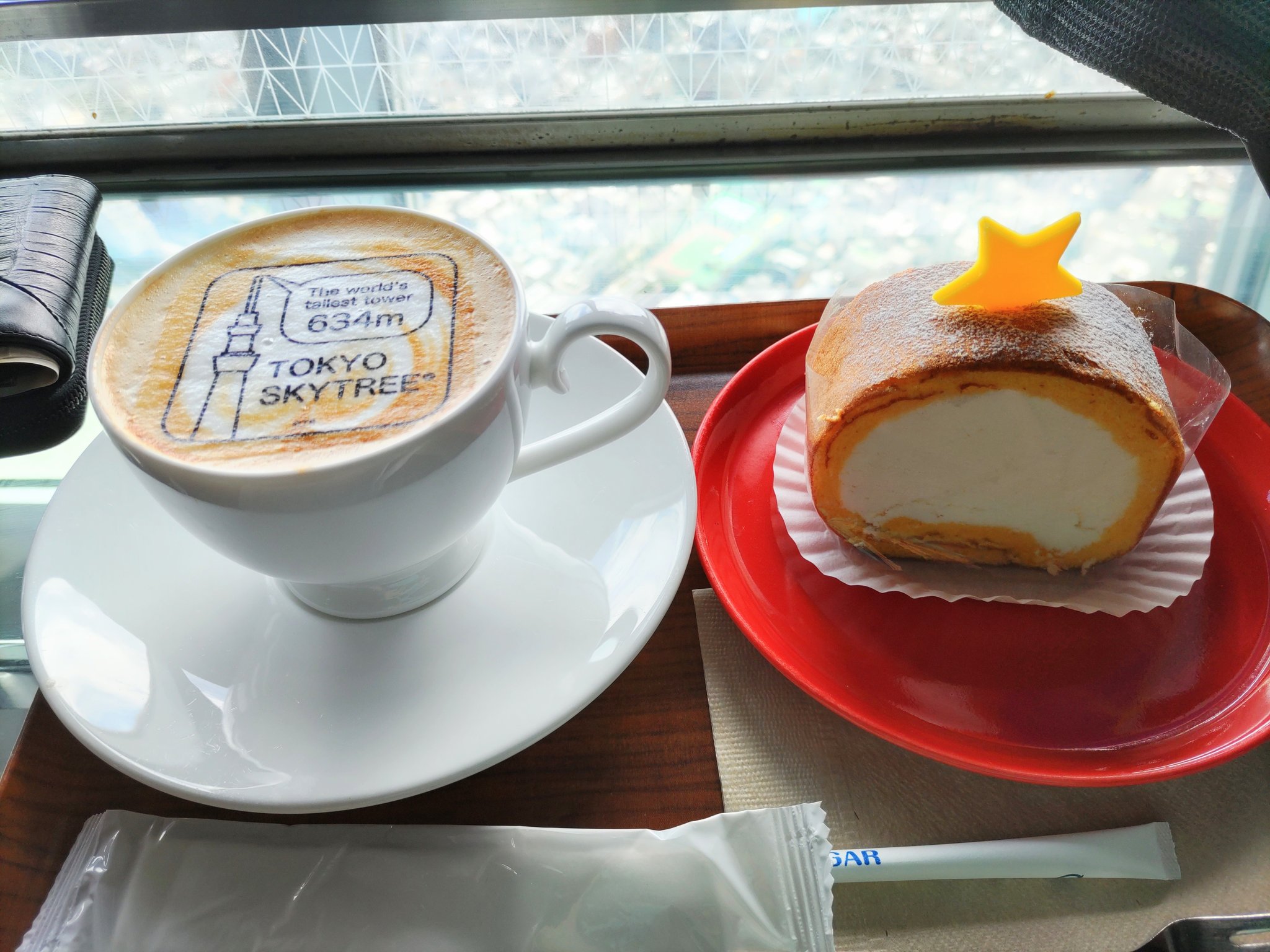 がのん In東京スカイツリー これは東京タワーだけどね カフェラテとロールケーキ美味しそ 今度は彼氏と来れたらいいな ユナイト女子 東京スカイツリー T Co 5slgxkjhdm Twitter がのん In東京スカイツリー これは東京タワーだけどね カフェラテとロールケーキ美味しそ 今度は彼氏と来れたらいいな ユナイト女子 東京スカイツリー T Co 5slgxkjhdm Twitter