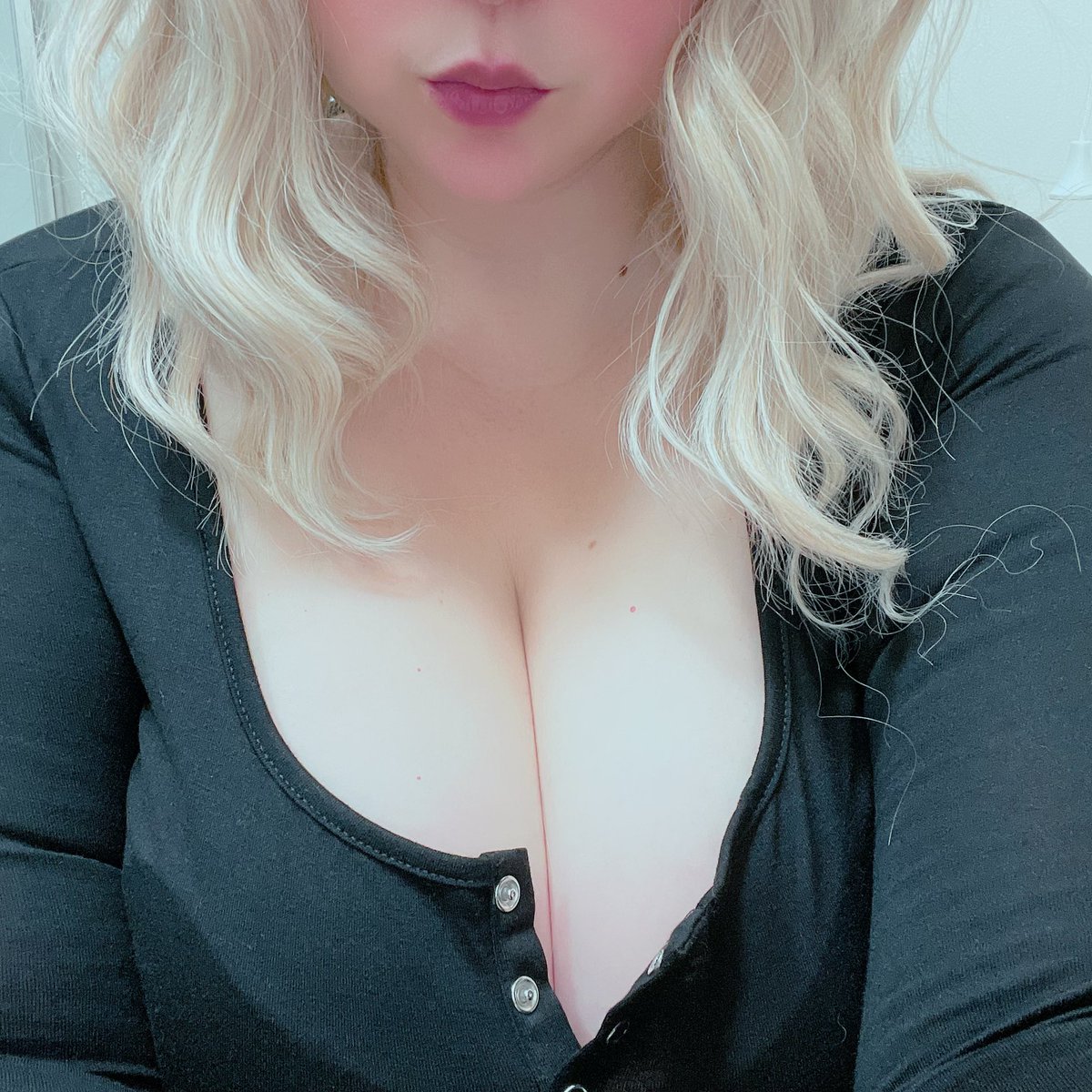 GoodGirlGretch's tweet photo. Good morning! Why haven’t you joined me yet? https://t.co/vIJVHWtnQY Free 7 day subscription 😈🔥😈, but for more exclusive content you’ll want to suck-I mean stick- around for longer 😉💋#blonde #fyp #onlyfansgirl https://t.co/pUvNweI1ht