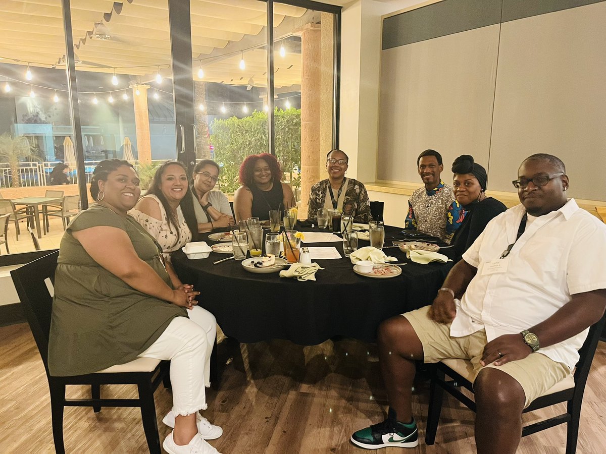 FannySancen's tweet image. Thank you @carnegielearn and @LANSchools for our wonderful dinner this evening! We have been inspired and motivated! #litforall