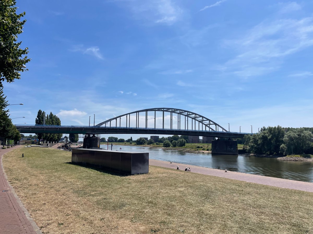 TacticalSupWing's tweet photo. Members of the TSW Nijmegen Team took the extra day in hand prior to the start of The March to carry out some FD at Arnhem and learn about Operation Market Garden. #Nijmegen #Arnhem #de4daagse #bridge2far @RAFSC_TSWAssn https://t.co/xjEvEIVw0Q