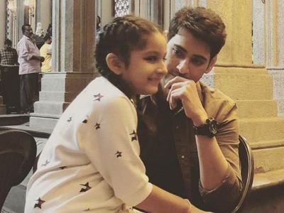 Happy birthday sitara papa chala takkuva time lo #AlluArjun kantea ekkuva fanbase sampadinchu konnav 

#HBDSitaraGhattamaneni #MaheshBabu