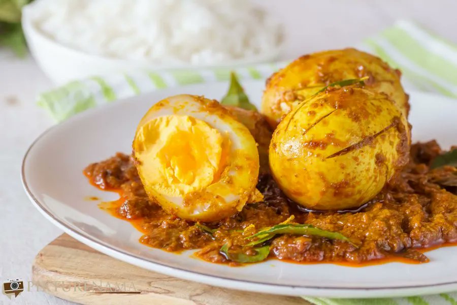 HolbrooksScott's tweet photo. Kerala egg roast is known as Mutta roast and this one is made with free range duck eggs. It is a spicy egg roast which can be had for breakfast as well as for lunch or dinner.
#muttaroast #keralaeggroast #eggroast #eggrecipe
click here for the recipe
https://t.co/Zil7xtB214 https://t.co/3ieu0tkzSu