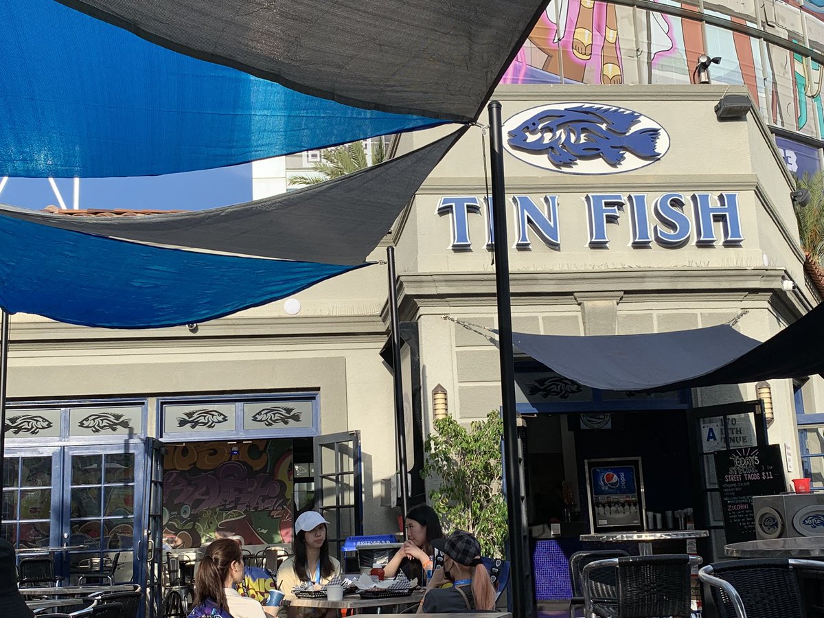 stumpf_john's tweet photo. A few more pics before calling it, plus having a few drinks at the #TinFish before she shuts her door ❤️😁🥲❤️ @SD_Comic_Con @Comic_Con #SDCC2022 #SDCC https://t.co/87aJCRp6Dj