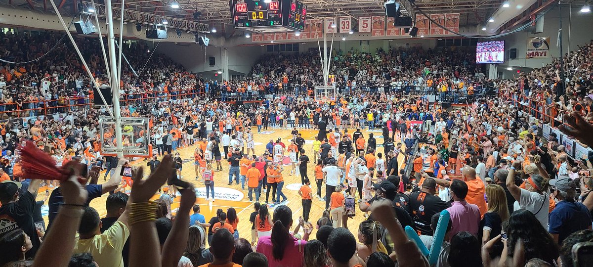 One of my favorite game nights 
In my life .
#Atleticos
#LaCunaSeRespeta