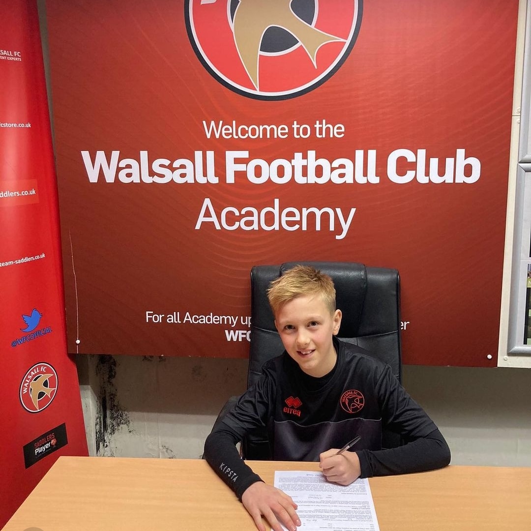2021/22 Academy signings
Archie has been at the Wood since the age of 4 coming through our academy.Walsall Wood we’re extremely proud of Archie and all he’s achieved. Archie aka Walsall Wood Ronaldo has a wand of a left foot and pace to burn.Wishing you all the best Archie⚽
