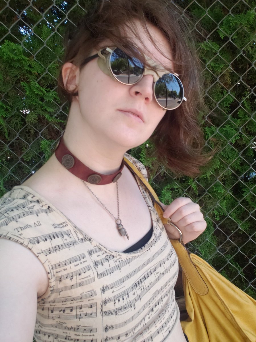 DorianDearest's tweet photo. Gosh im cute. Even cuter with less on https://t.co/M0th9188aJ #onlyfans #contentcreator #summeroutfit #collared https://t.co/nFMkihSXhW
