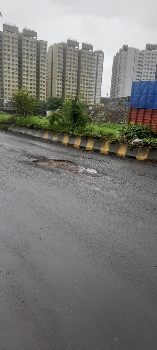 VB42894438's tweet photo. @AshwiniBhide @mybmc Just one question..if we have such technical capabilities, such sincere workforce why can't problem of potholes be solved. This photo is of  pothole which claimed  life of 25 yr young man who was going to office..I saw his crushed body
..wonder who is responsible for his death. https://t.co/pM9HQm4AM2