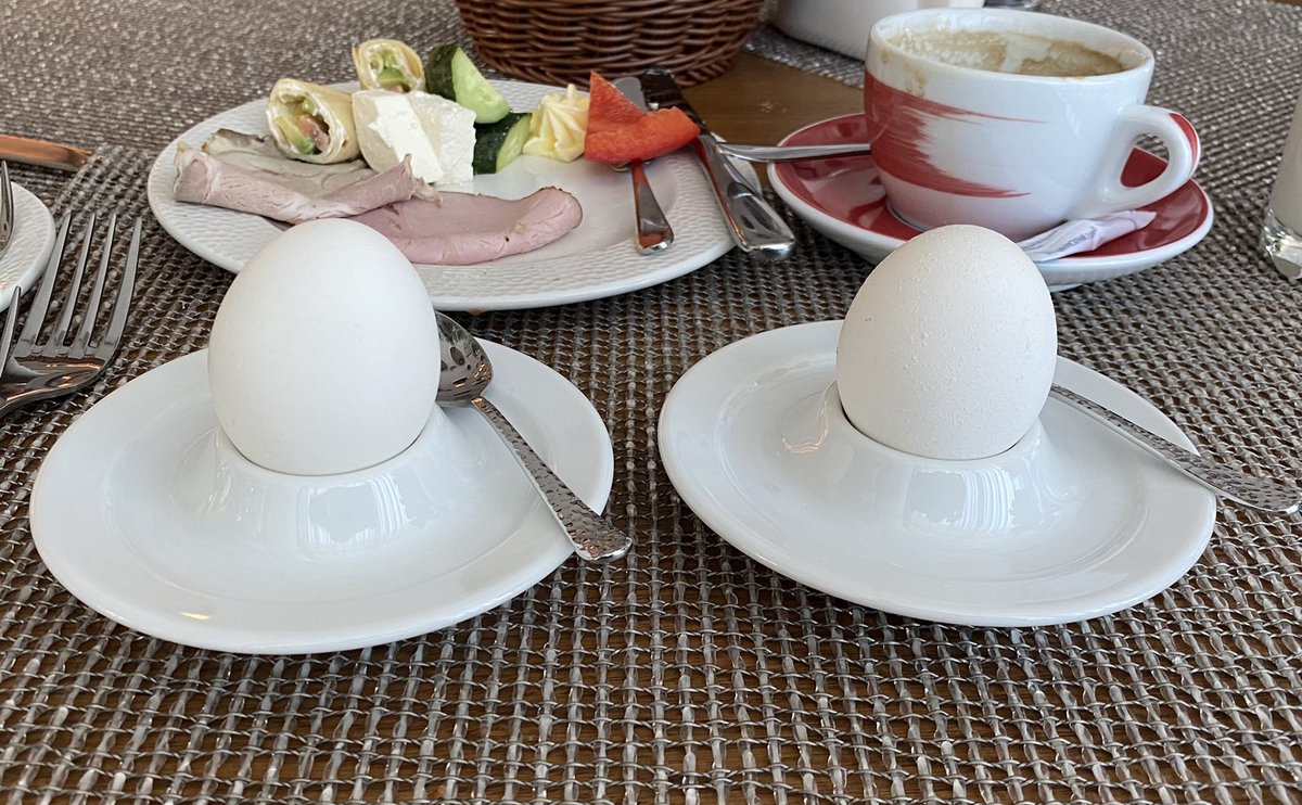 Warum gibt es in der Ukraine eigentlich immer grundsätzlich zwei Eier zum Frühstück? 🤔