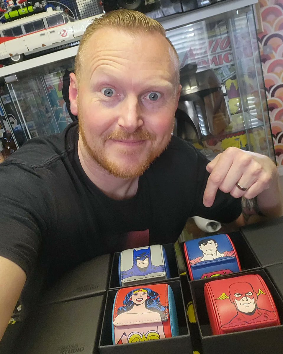 _DCWorld's tweet photo. Check out all about the fantastic new
DC Comics watch Roll Cases range and more from @KrossStudio
now at the
DC WORLD WEBSITE
https://t.co/zUZyzh4yB3
These are amazing quality and highly recommend to any collectors out there, especially superheroes!
#Sponsored
#KrossStudio https://t.co/KVU0erY7nn