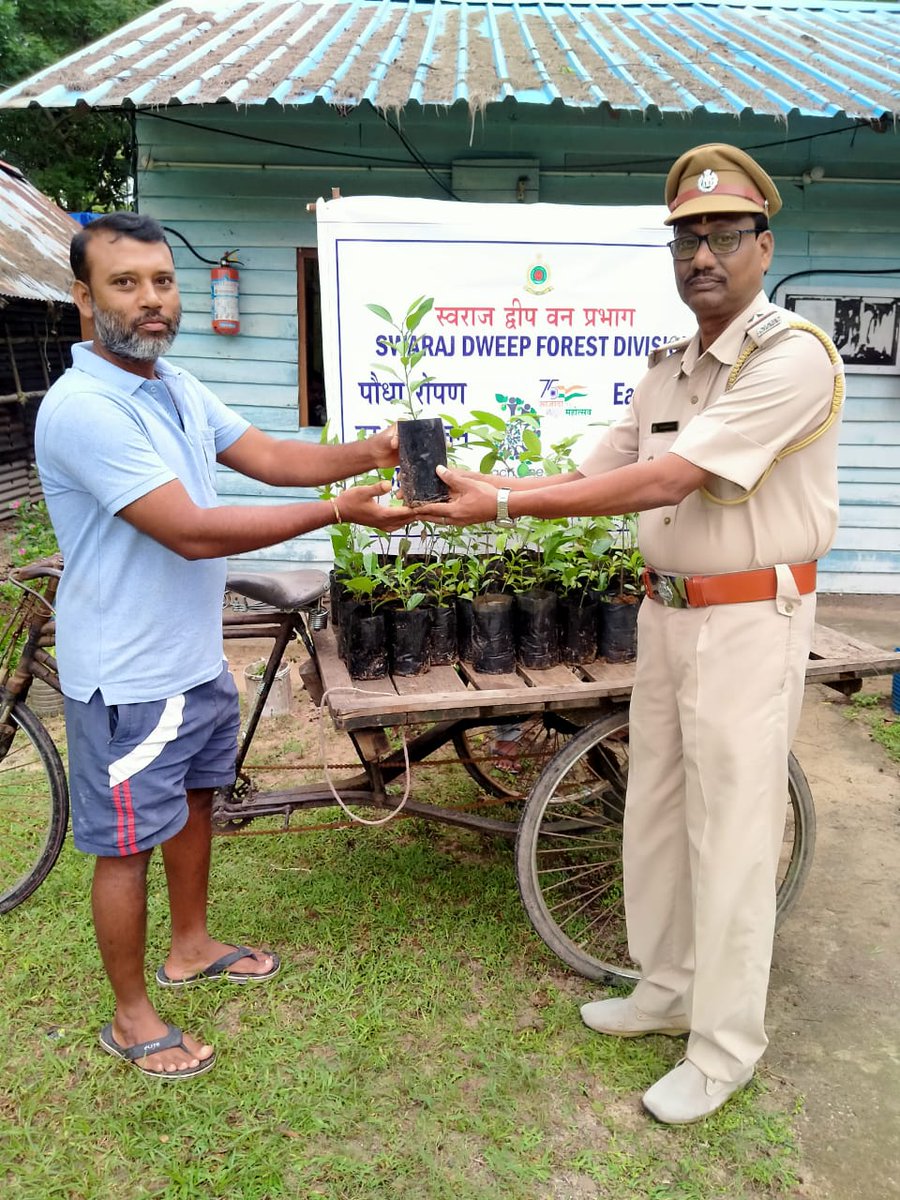 Fruit bearing seedlings distributed to the villagers, PRI members, Govt. employees and others at Shaheed Dweep by Swaraj Dweep Forest Division @OfAndamanForest  under the programme #EACH_1_PLANT_1.