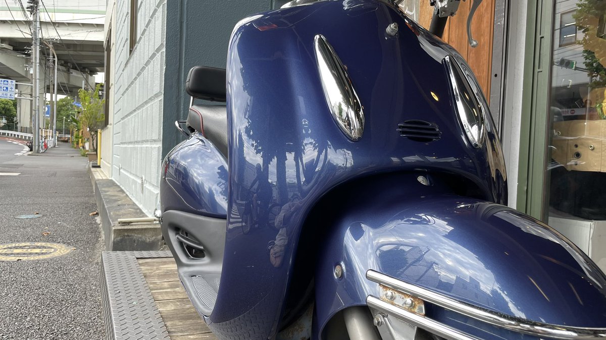 yutmnfctr's tweet photo. これはアルピナブルーで仕上げた無駄に艶っぽいジョーカー90です。
俺の夏が始まります。
#超嬉しい
#Joker90
#AlpinaBlue https://t.co/9U42kRWD1V