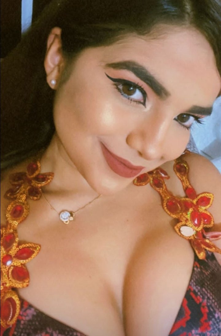 Susana Alvarado on X: 🎤🎶💕 t.co6eMQcioUVk  X