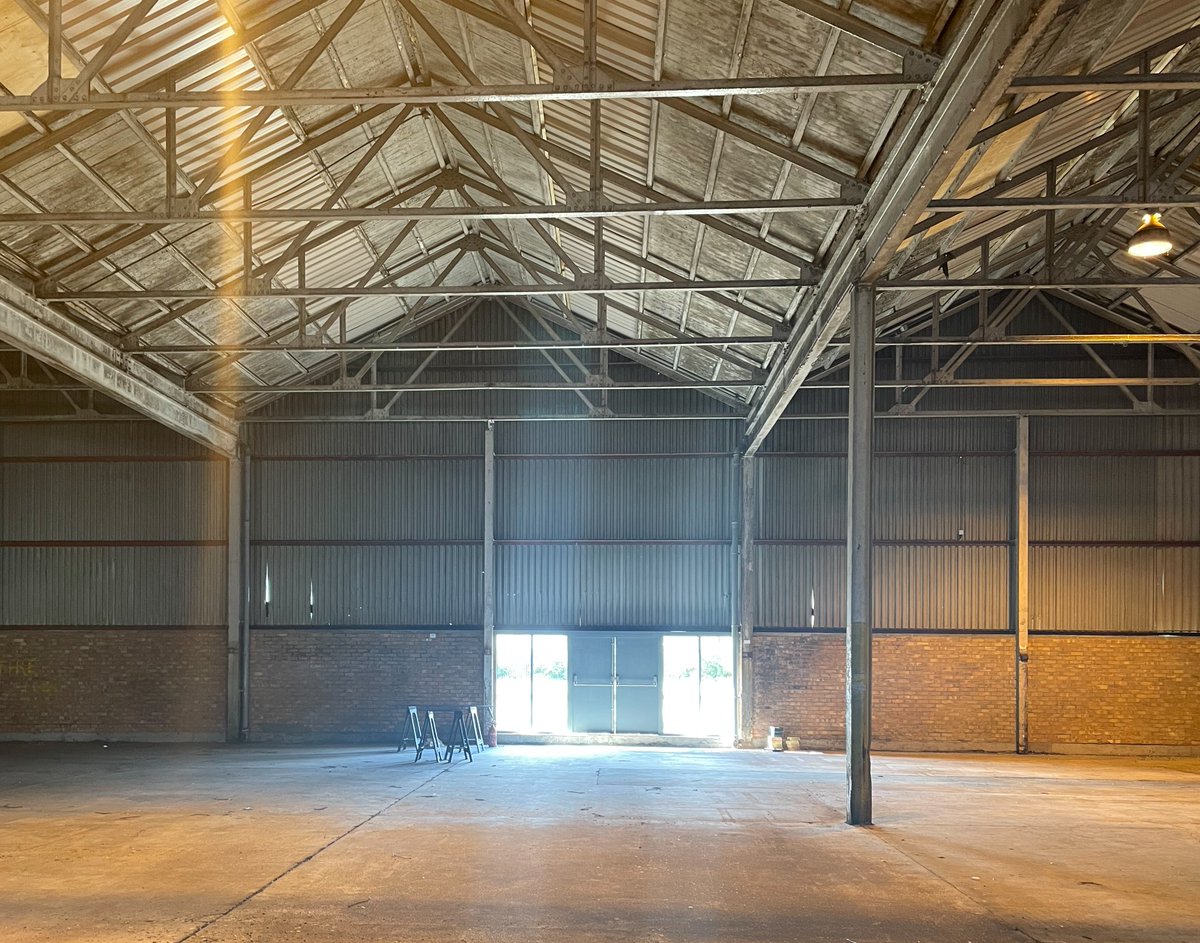 Introducing our Dido’s Bar London location! Unit F in <a href="/TheFactoryE16/">TheFactoryE16</a> will be transforming into Dido’s Bar this autumn. We can’t wait to remodel this old factory space into a music club on the edge of town (literally!)
<a href="/thisisprojekt/">Projekt</a> dasharts.org.uk/didos-bar