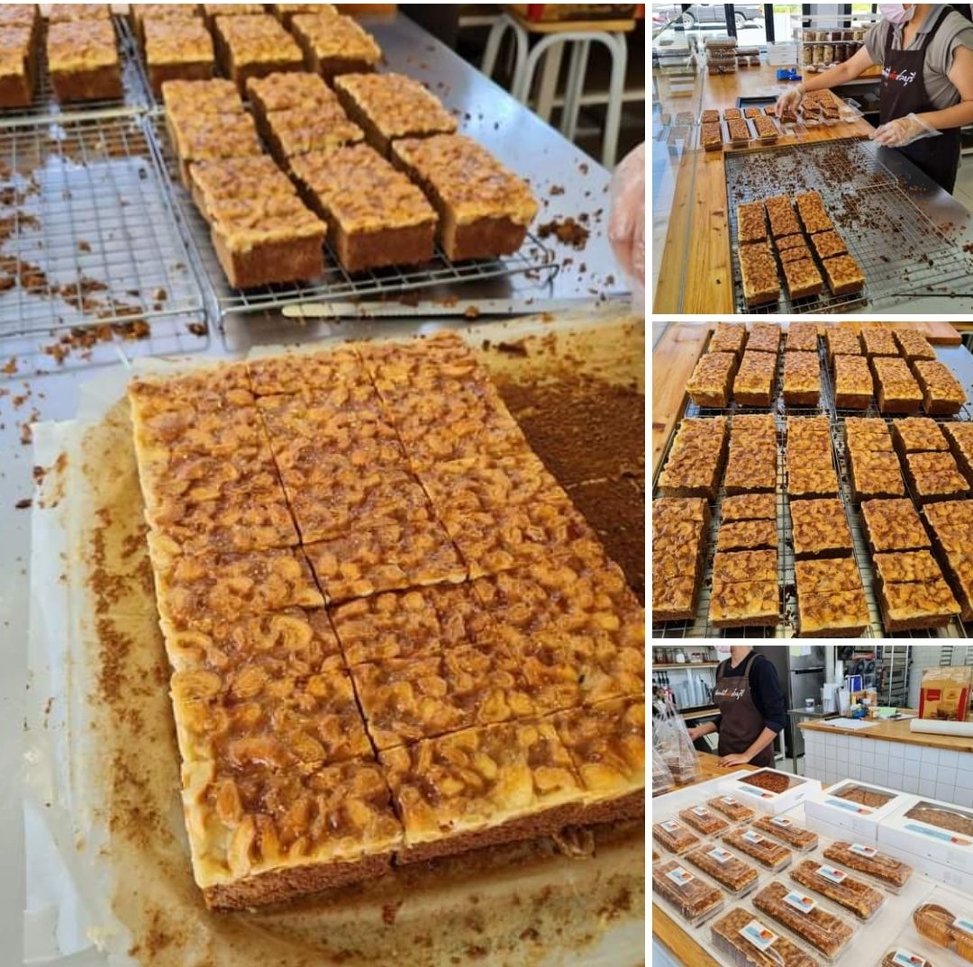ทอฟฟี่เค้กชลบุรี อีกหนึ่งตำนานร้านที่ต้องแวะซื้อกลับบ้านทุกครั้งเวลาไปแถบๆ บางแสน พัทยา อร่อยมาก <a href="/aroii/">@aroii บอกต่อ</a>