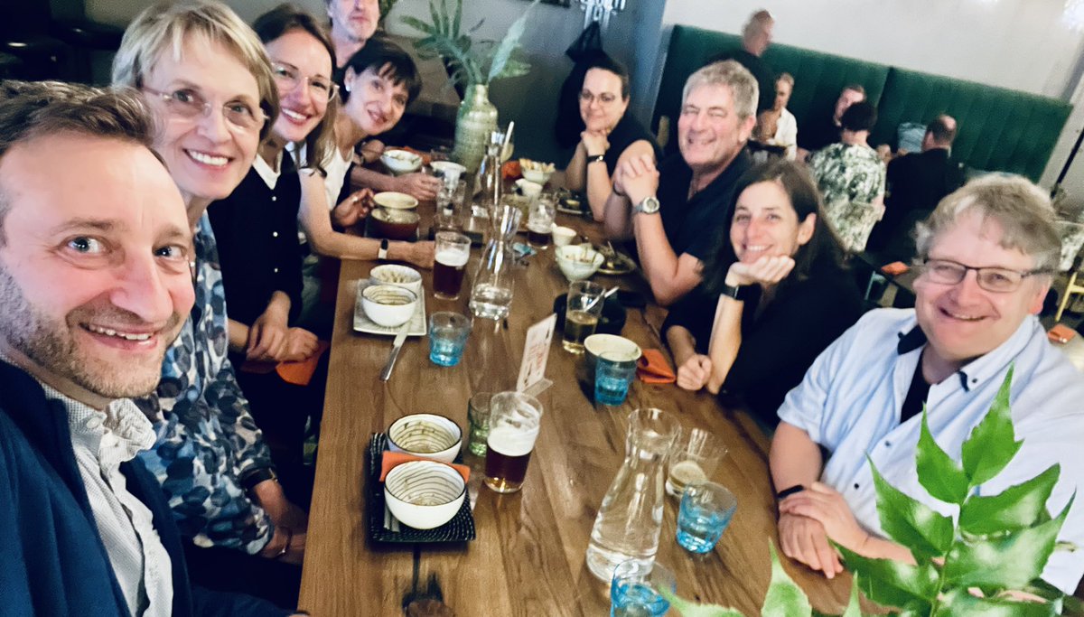 Had a very nice diner with some (former) members of the Hilker lab (FU Berlin) present at the #ICE2022 in Helsinki. https://t.co/tvNACOuBo1