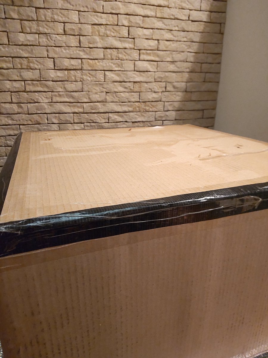 MHandpan's tweet image. オーダーより約3ヶ月、先程ルーマニアからはるばる到着しました。