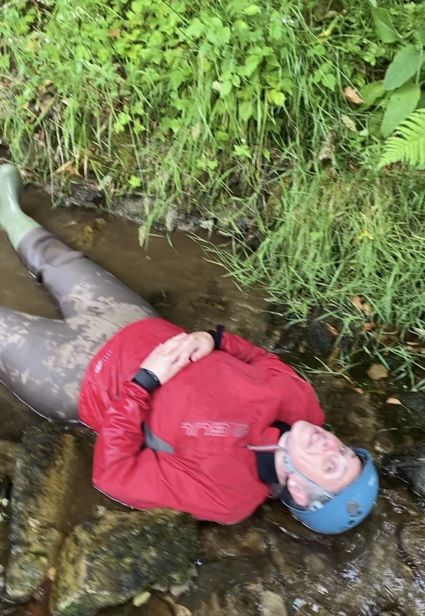 MrsGoodyearSEN's tweet photo. Just lying in a stream https://t.co/WmsFRJnZwW