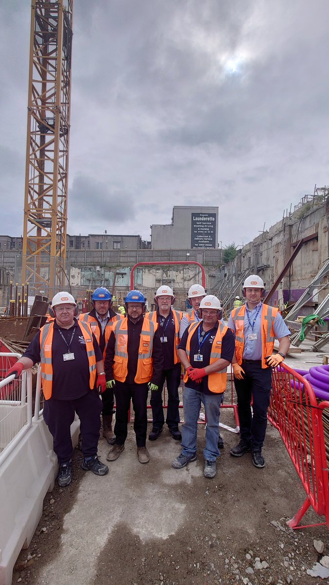 GowerCollegeSwa's tweet photo. Our #TheBuiltEnvironment staff recently had a site visit with @BouyguesUK, who are working on part of the #SwanseaBayCityDeal! 👷
🤝 As part of our learning partnership with the company, they have also given us laptops for students and carried out a BIM CPD session for staff! https://t.co/I1L5UpAKjD