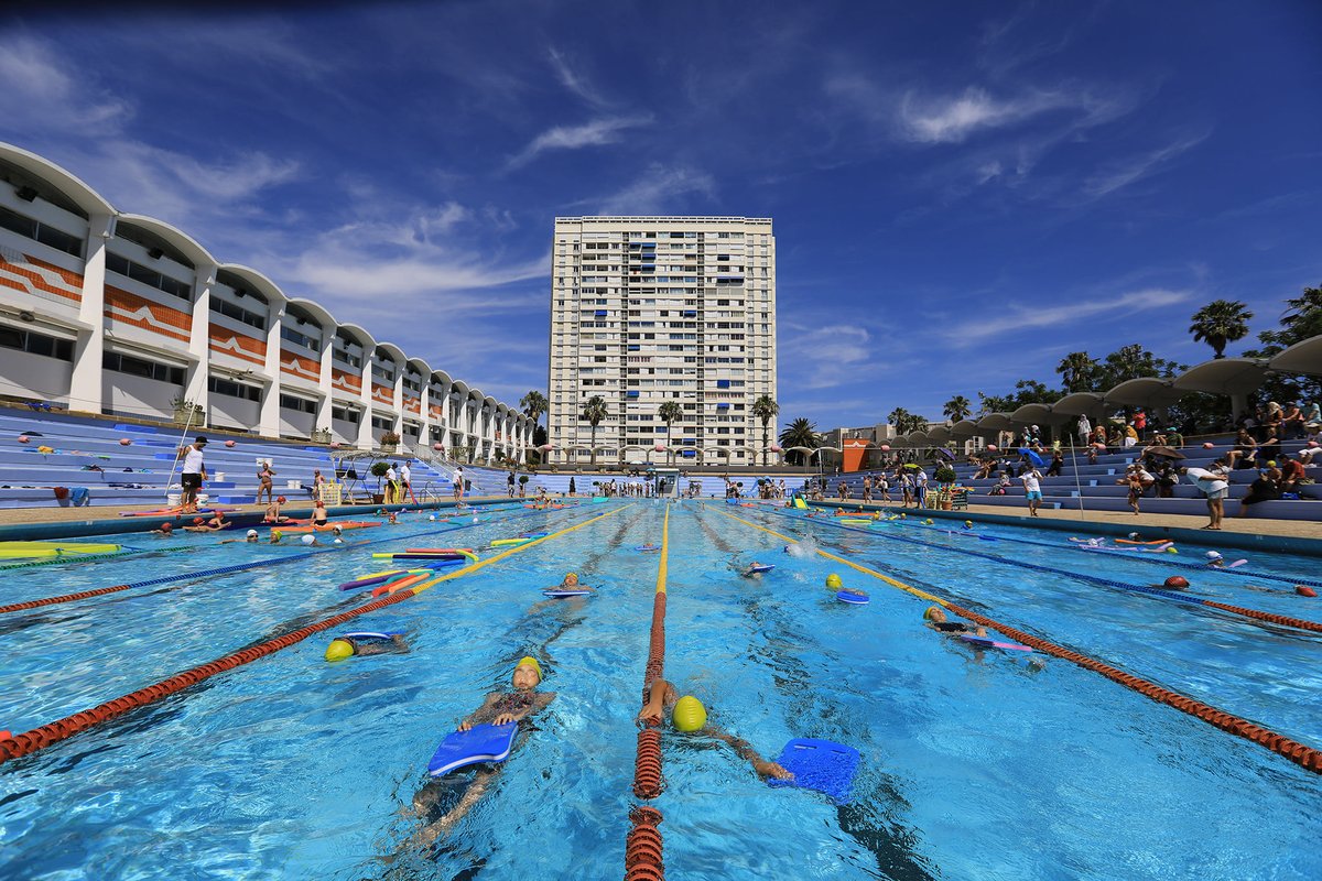 La piscine du Port-Marchand à 1€ durant les périodes de forte chaleur🥵🌡 #canicule2022 

En cette période de forte chaleur et en prévision d’épisodes caniculaires à venir, la piscine du Port-Marchand sera accessible à tous au tarif exceptionnel de 1 euro ☀️#Toulon