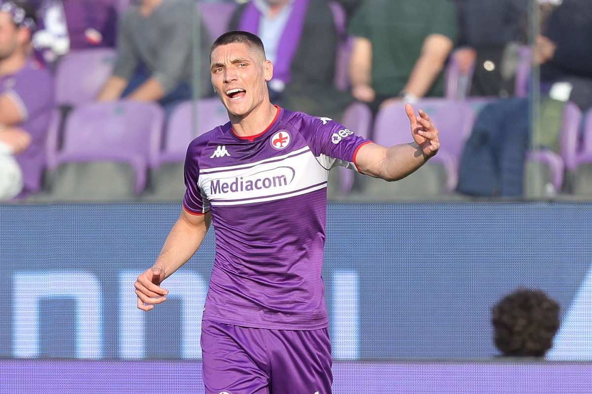 FabrizioRomano's tweet image. Inter have now opened talks to sign Nikola Milenković on permanent deal from Fiorentina. He’s one of the main targets after missing out on Bremer. 🔵🇷🇸 #transfers

Milenković’s out of contract in June 2023, Inter are now exploring this possibility.