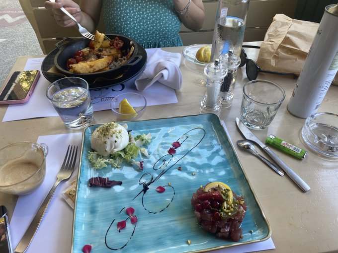 Birthday breakfast 😋  Happy birthday my beautiful @candyalexaxxx https://t.co/N7MJcCHllg<a href="/tag/haddaway"class="tags"><span>#haddaway</span></a>