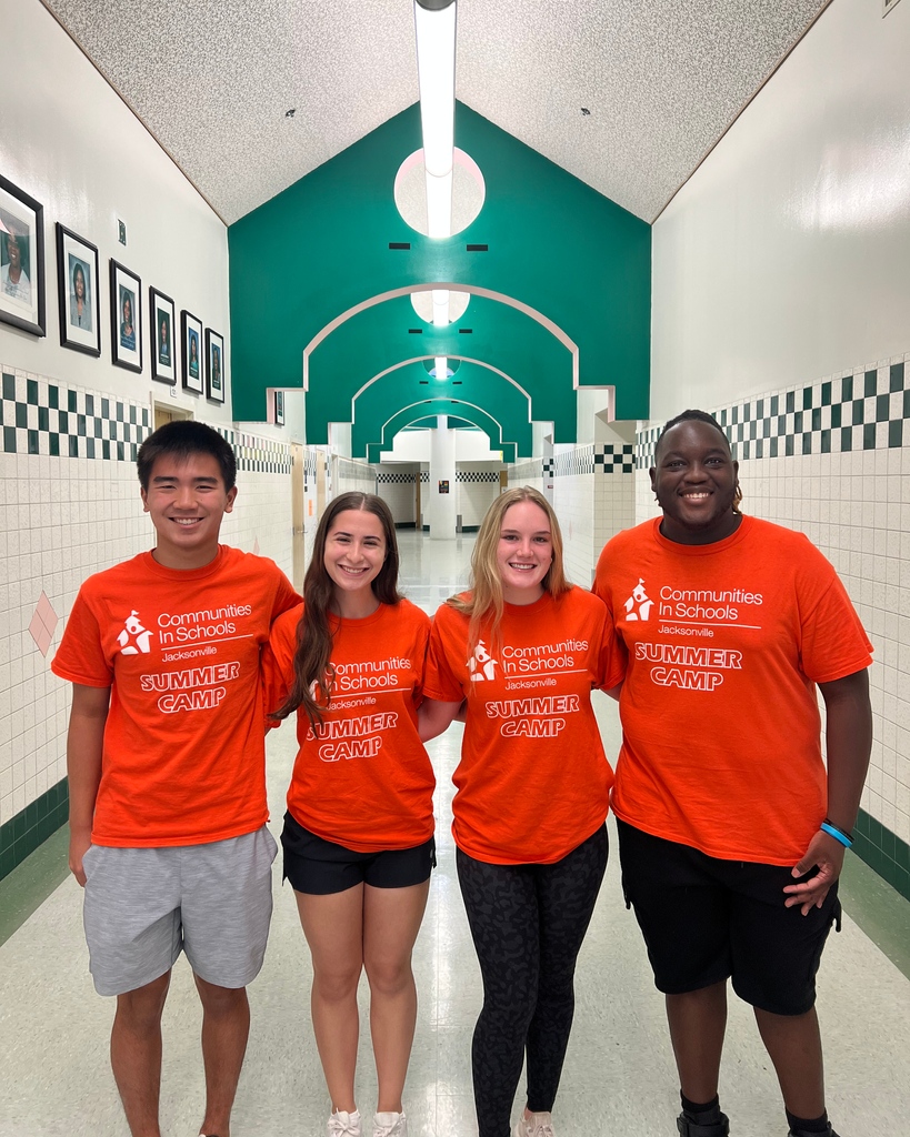 CISJAX's tweet photo. We are thrilled to have four @bankofamerica Student Leaders join us for their summer at two of our summer camp sites. Octavius, Alexis, Morgan and Matthew have worked with students on their summer academics and led activities such as arts and crafts and coding. #boastudentleaders https://t.co/kSdnaZLmY2