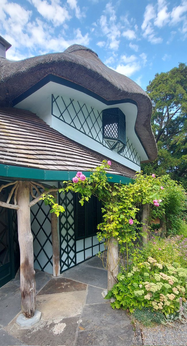 The Swiss Cottage is an early 19th-century cottage orné located on the edge of #Cahir Town and is also only a few minutes from us here in #tipperary 

So much on our doorstep during your stay. Find out more at boolakennedy.irish 

#MunsterVales #visittipperary #ireland