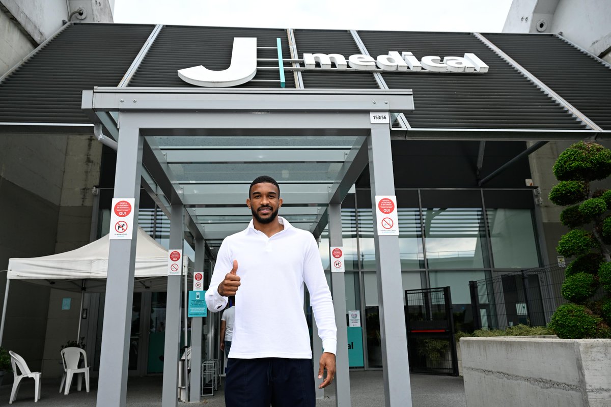 juventusfcen's tweet photo. 𝐁𝐨𝐦 𝐃𝐢𝐚! 🇧🇷👍 https://t.co/3ExpozqNHv