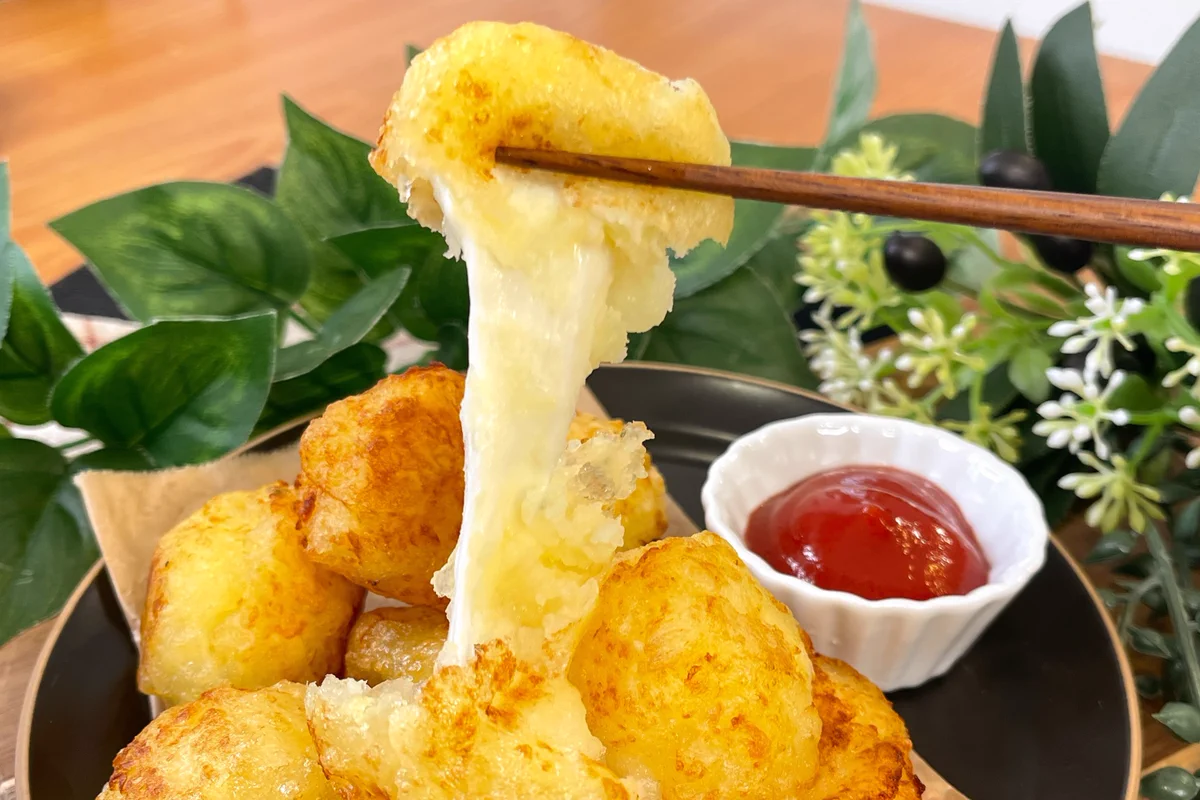 おやつにもご飯にもなる♪チーズとろける『悪魔のじゃがボール』レシピ！