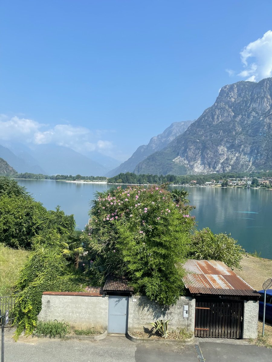 redtestwine's tweet photo. วิวริมทางรถไฟ ที่ Verceia , Lago di Mezzola
ชมวิวเพลินๆ ในขากลับ ก่อนมาขึ้นรถเมล์สวิสที่ Chiavenna
#Verceia #Ita https://t.co/vQ2jd5nt81