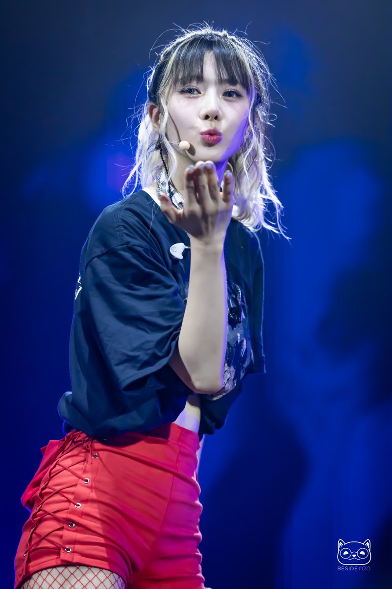 BesideYoo0107's tweet photo. 220717 LA Concert HQ

#유현 #Yoohyeon 
#드림캐쳐 #Dreamcatcher
#DreamcatcherWorldTour #DreamcatcherinLA #DreamcatcherInLA_Day2 https://t.co/vIINagz6OC