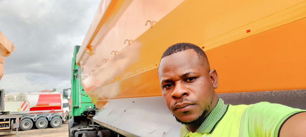 mussa_jabili's tweet image. Ukiona mwenzio anatumiya #pessa nbasi jitaidi sana kumuiga#huenda naww #ukawakama yeye😀😀👍