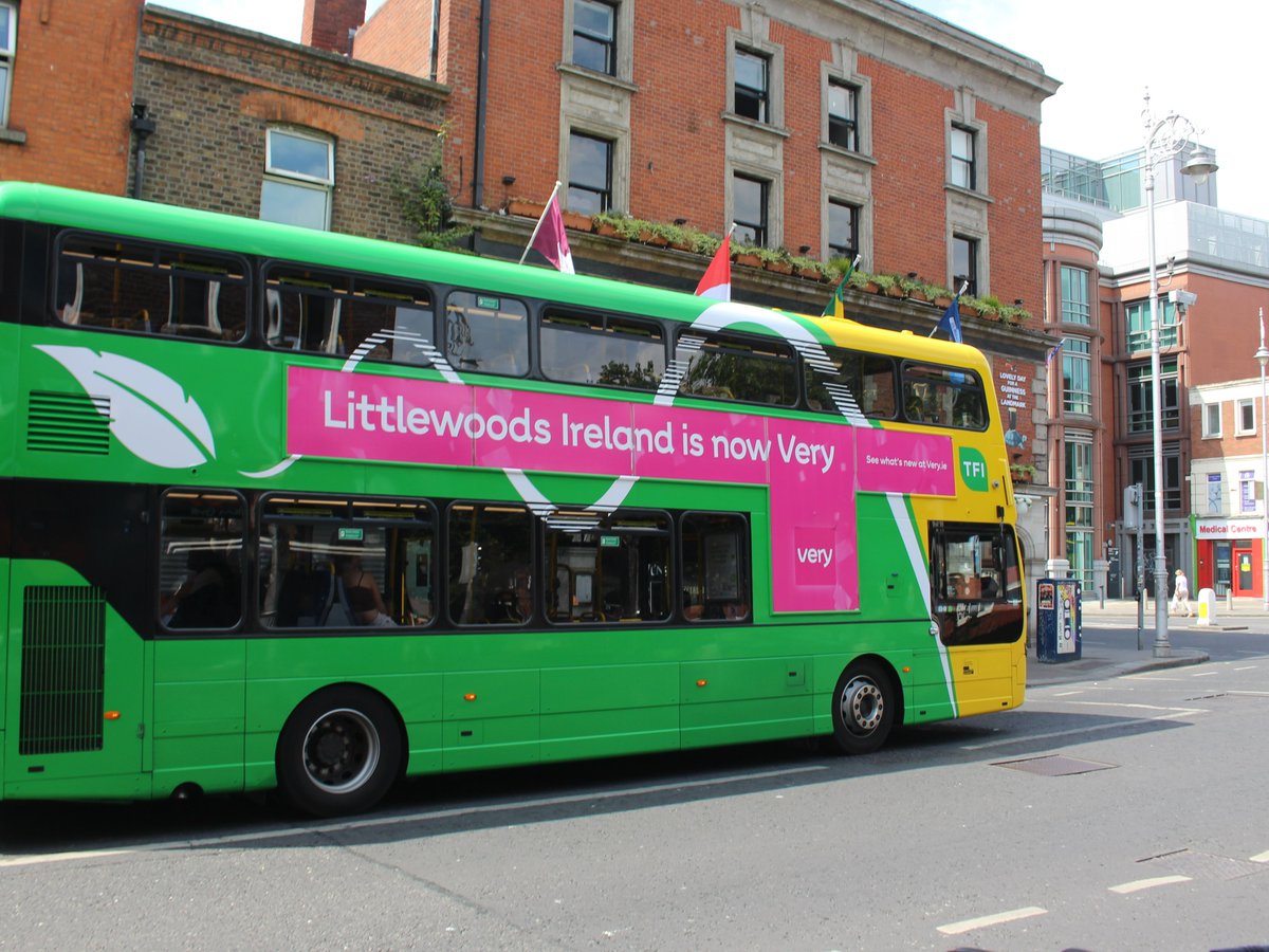 PMLGroup's tweet photo. Littlewoods Ireland is now Very 💗🤩🥳
Bringing you more brands, next day delivery and Very good choice 🛒👗💄
#DrivingTraffic
#BrandBuilder
#PrettyInPink https://t.co/x0M85IEqfe