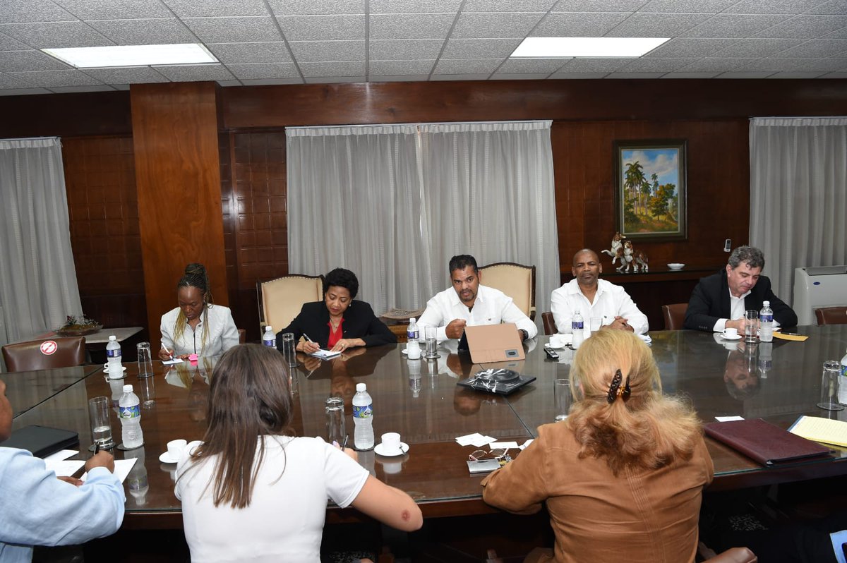 DIRCO_ZA's tweet photo. #SACubaRelations | Deputy Minister @alvinbotes meeting with the Cuban Vice Minister of Foreign Trade and Foreign Investment, Ms Débora Rivas in Cuba.
Vice Minister Rivas is one of the leaders that Deputy Minister Botes is holding meetings with while in Cuba. https://t.co/QlvnbiDFmU