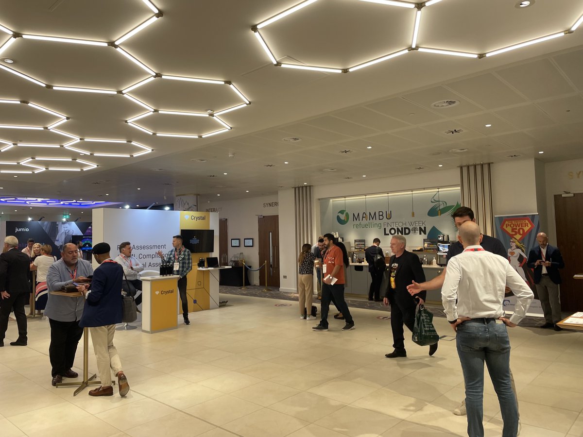 gosuperscript's tweet image. After 5 days @FintechWeekLDN has come to a close, it&apos;s a pity it has to end so soon, but what a great event! 👏 👏 👏

Thank you to all the speakers who shared their insights and sparked discussion on several topics!

Until next year! 

#fintech #londonfintech #insurance